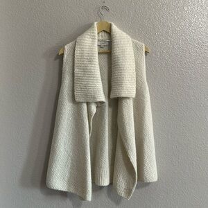 LOFT Women’s Cream Cardigan Sweater Vest Size M